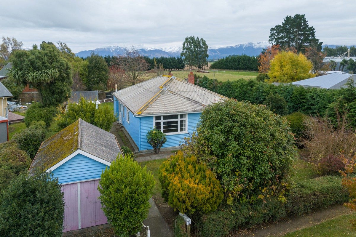 15 Carr Street, Methven, Methven - Carousel 2