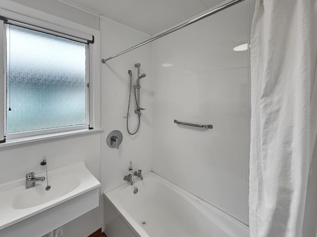 35 Coventry Street, Highbury, Palmerston North - Carousel 8
