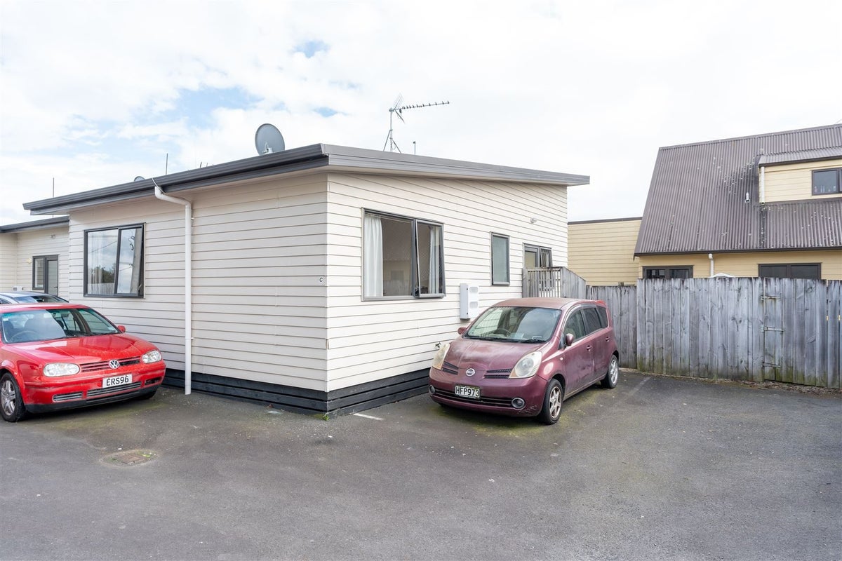 34C York Street, Hamilton East, Hamilton - Carousel 1