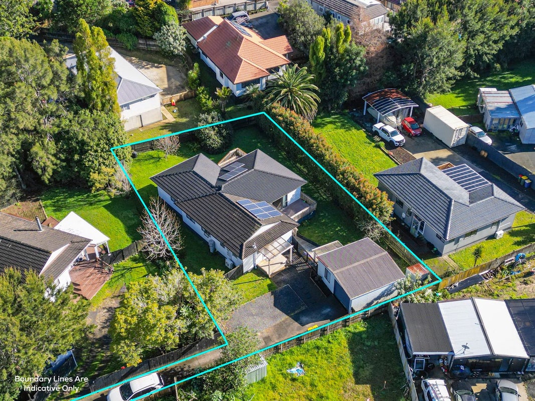 125 Solar Road, Glen Eden, Auckland - Carousel 1
