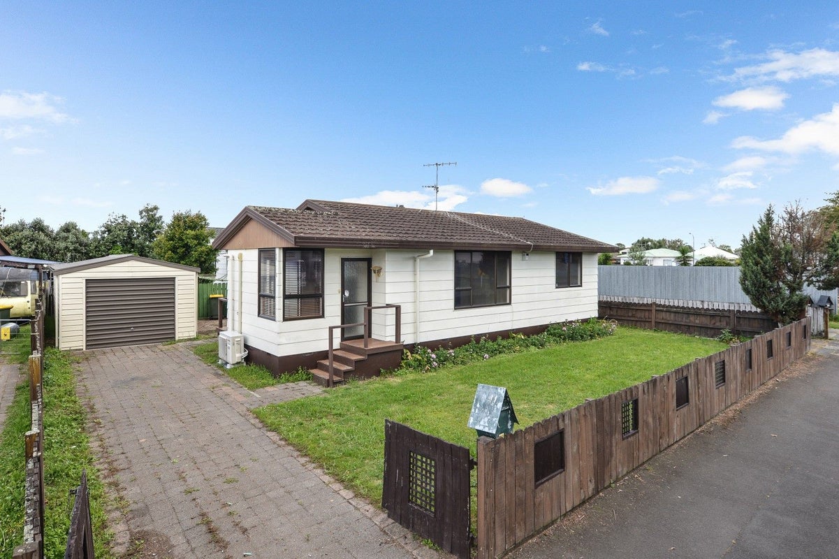 4B Brooklyn Road, Claudelands, Hamilton - Carousel 1