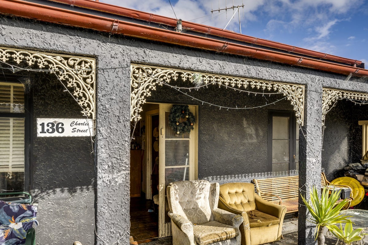 136 Charles Street, Westshore, Napier - Carousel 13