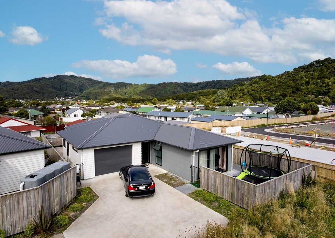 99 Meremere Street, Wainuiomata, Lower Hutt - Carousel 1