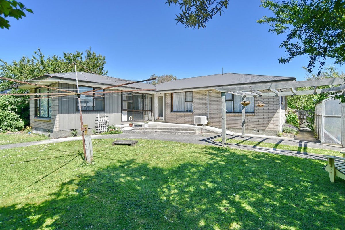3 Gow Place, Bromley, Christchurch - Carousel 1