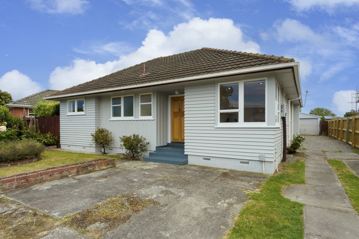 9 Herdman Street, Hoon Hay, Christchurch - Carousel 1
