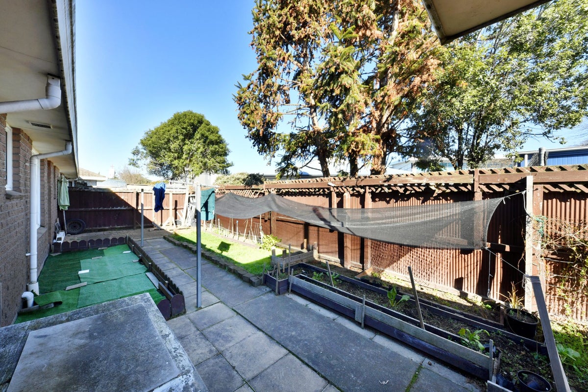 2/23C CRAVEN STREET, Sockburn, Christchurch - Carousel 15