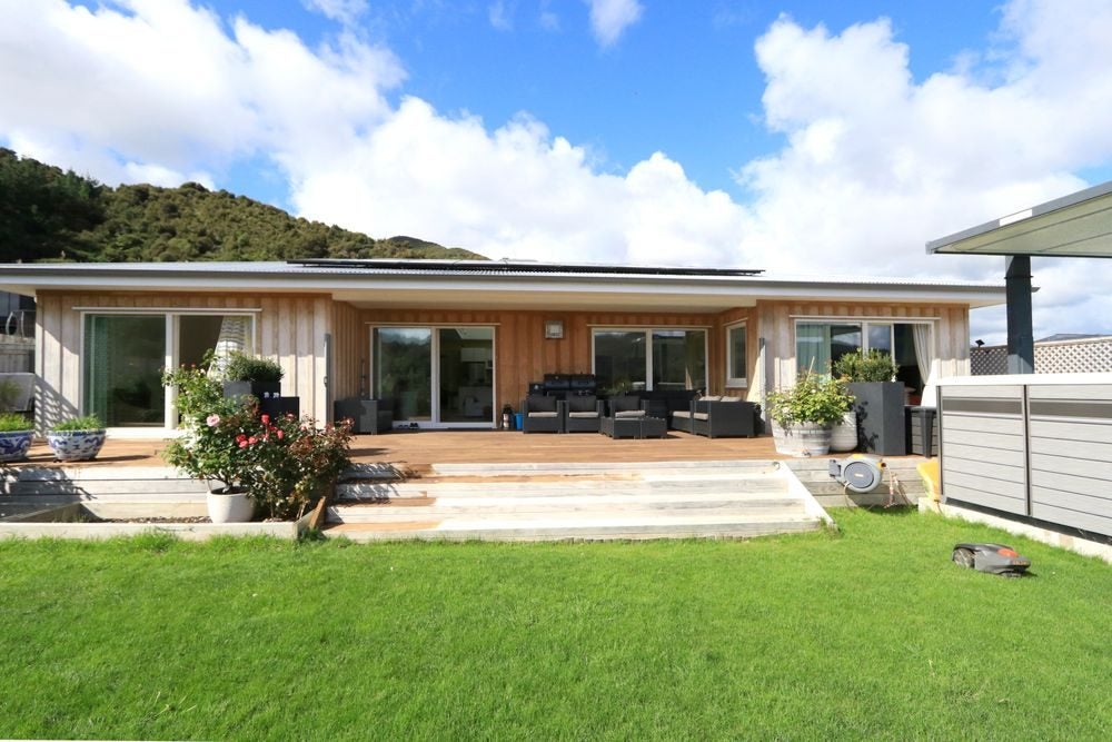 55 Ruthven Road, Wainuiomata, Lower Hutt - Carousel 2