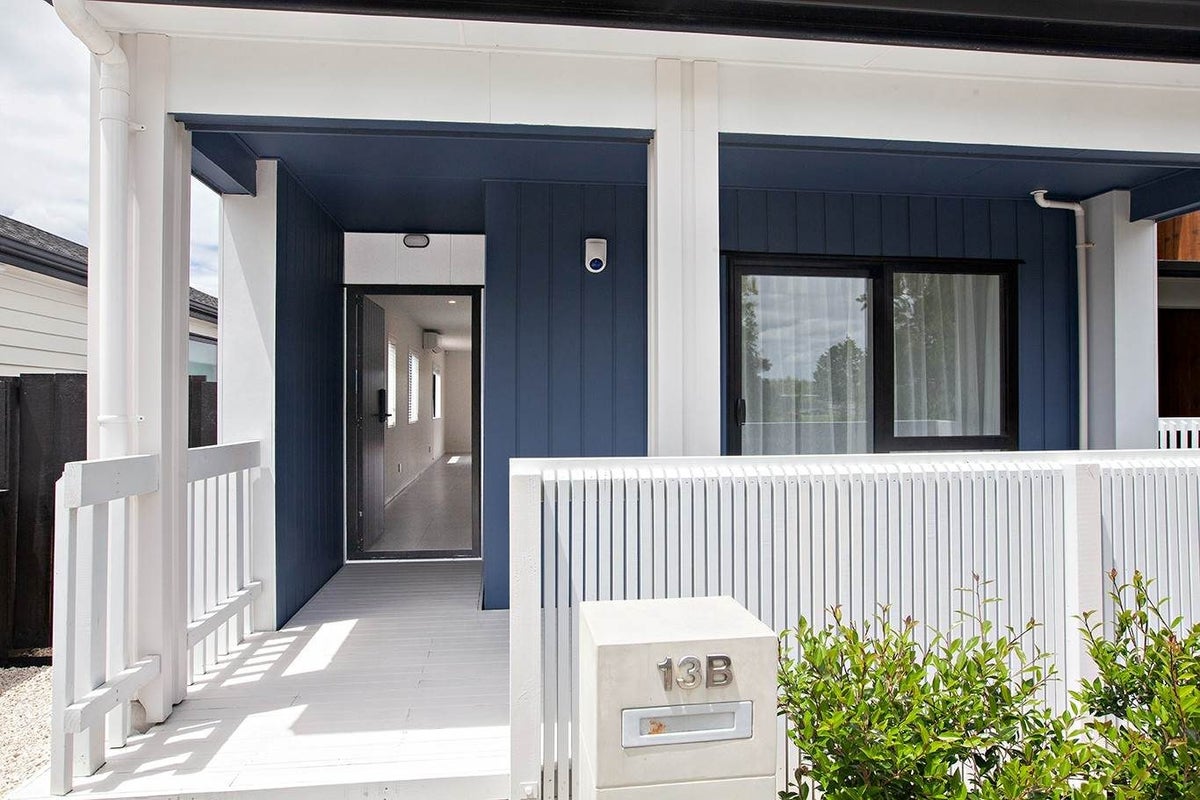 13B Kahui Parade, Karaka, Papakura - Carousel 2
