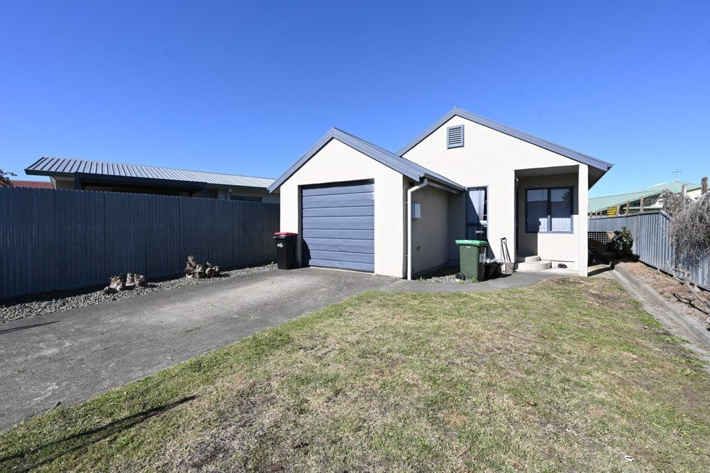 7A Ted Harpur Place, Onekawa, Napier - Carousel 1