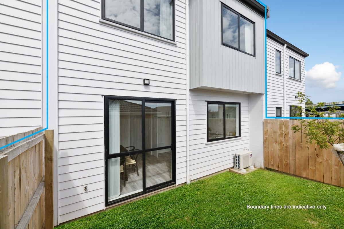 11/60 Kelman Road, Kelston, Auckland - Carousel 23