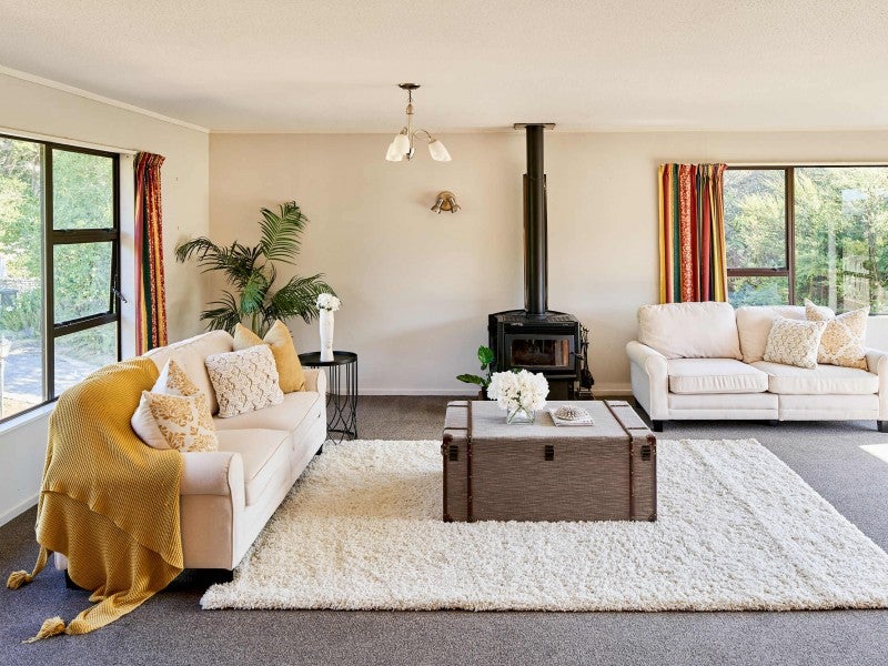 38 Exploration Way, Whitby, Porirua - Carousel 2