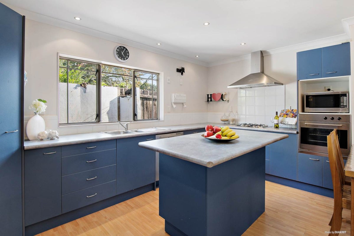 3 Zefiro Drive, Massey, Auckland - Carousel 2
