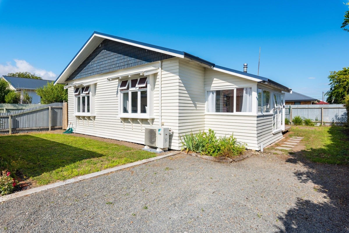 10 Brian Bary Street, Redwoodtown, Blenheim - Carousel 1