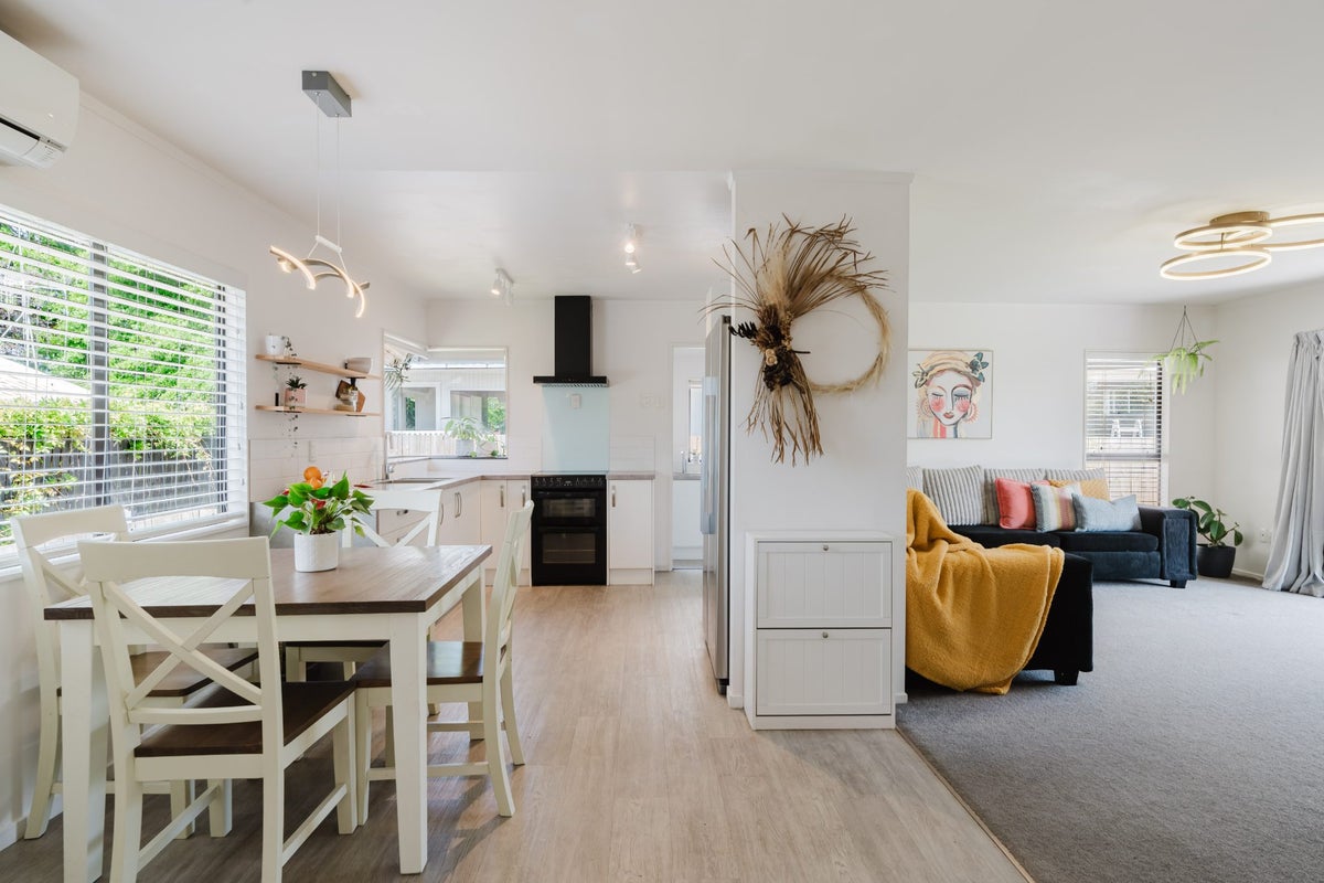 10 Ensign Place, Flagstaff, Hamilton - Carousel 2