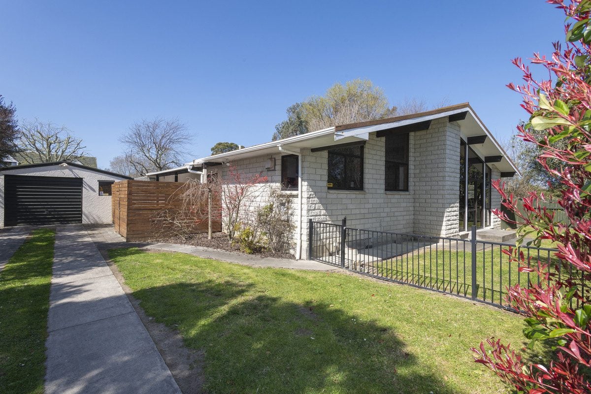 16 Campion Road, Riverdale, Gisborne - Carousel 2