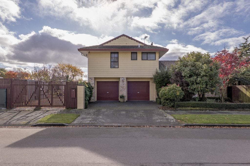 3 Mulberry Place, Redwood, Christchurch - Carousel 2