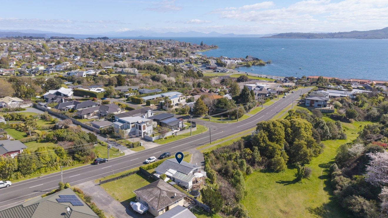 32 Shepherd Road, Waipahihi, Taupo - Carousel 1