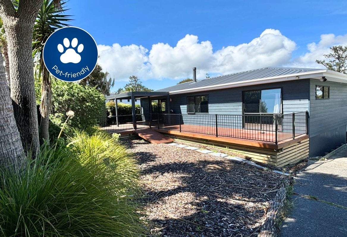 209 Whangaparaoa Road, Red Beach, Whangaparaoa - Carousel 1