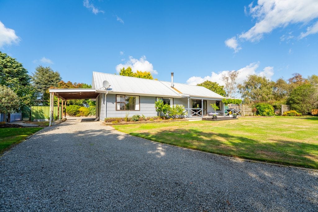 1643 Glenavy-Hilderthorpe Road, Oamaru - Carousel 23