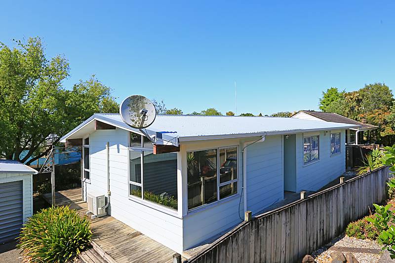1/5 Murillo Place, Henderson, Auckland - Carousel 2