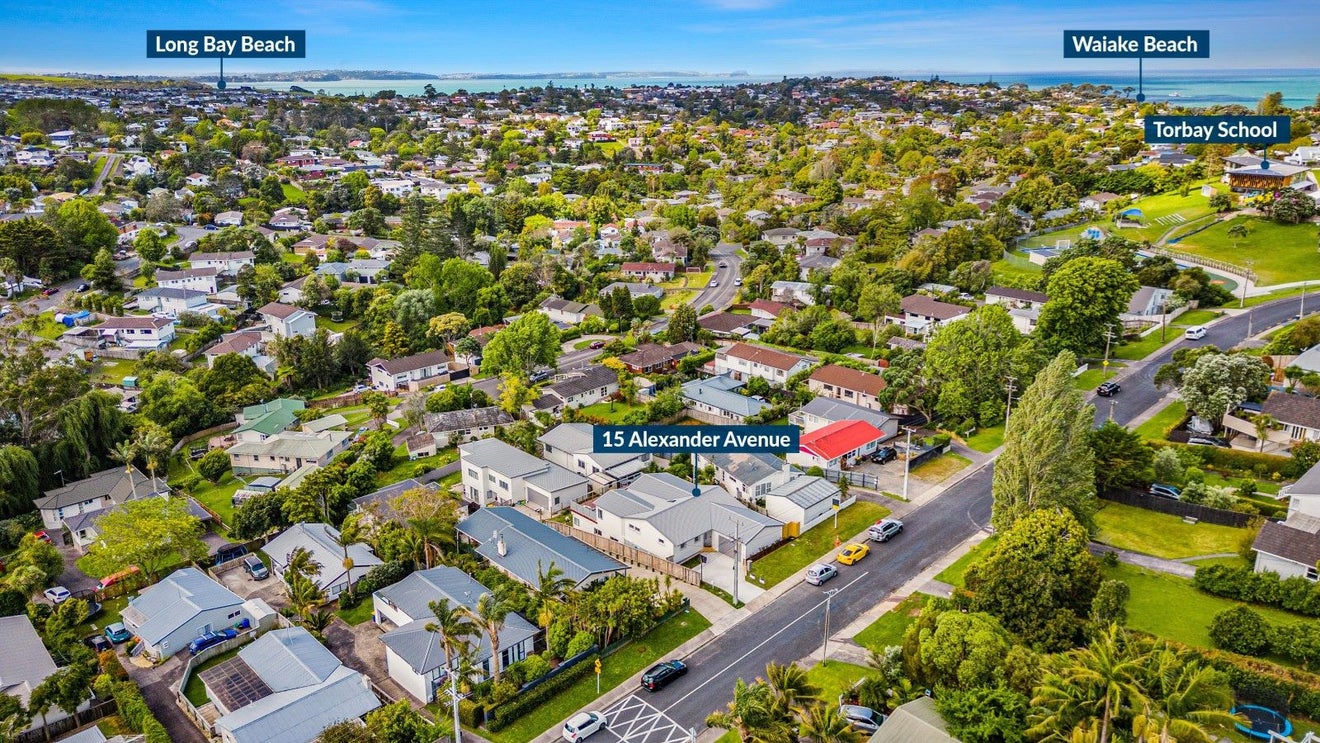 15 Alexander Avenue, Torbay, Auckland - Carousel 2