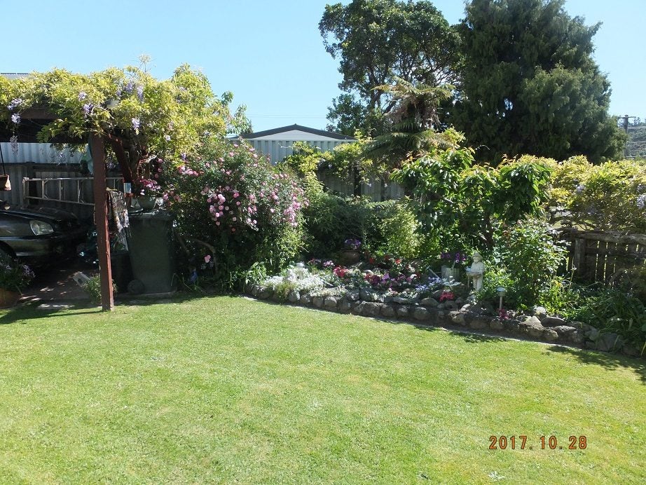 2/1 Horoeka ST, Stokes Valley, Lower Hutt - Carousel 20