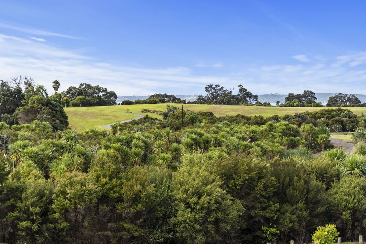 22 Atalanta Way, Beachlands, Auckland - Carousel 27