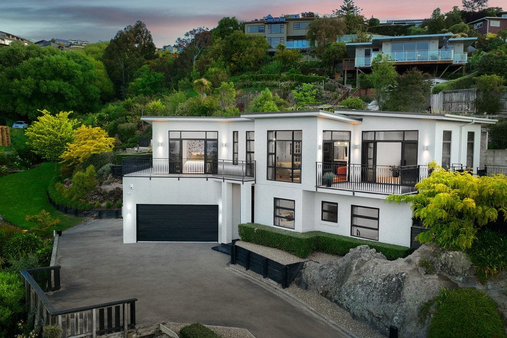 16 Iles Lane, Cashmere, Christchurch - Carousel 1
