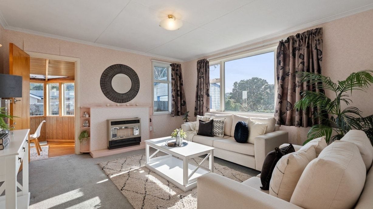 68 Fraser Avenue, Johnsonville, Wellington - Carousel 1