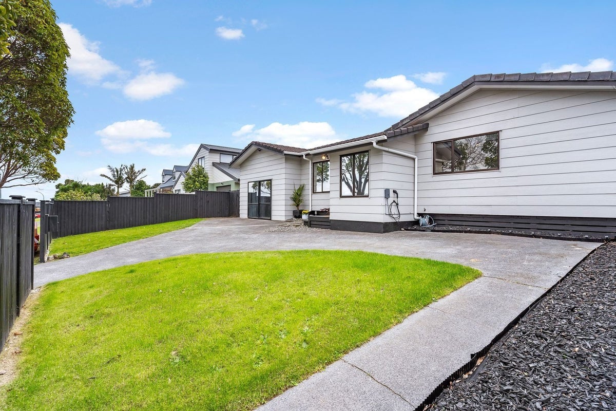 25 Sunningdale Street, Wattle Downs, Auckland - Carousel 20