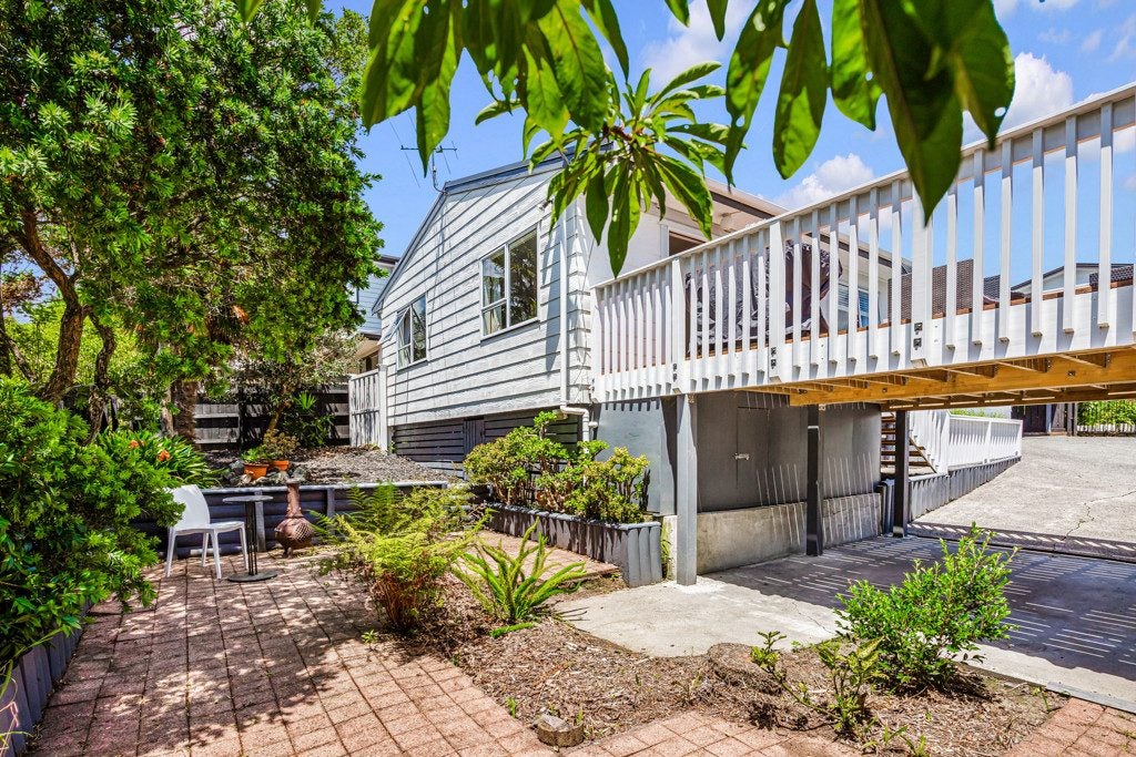 3/27 Northall Road, New Lynn, Auckland - Carousel 1