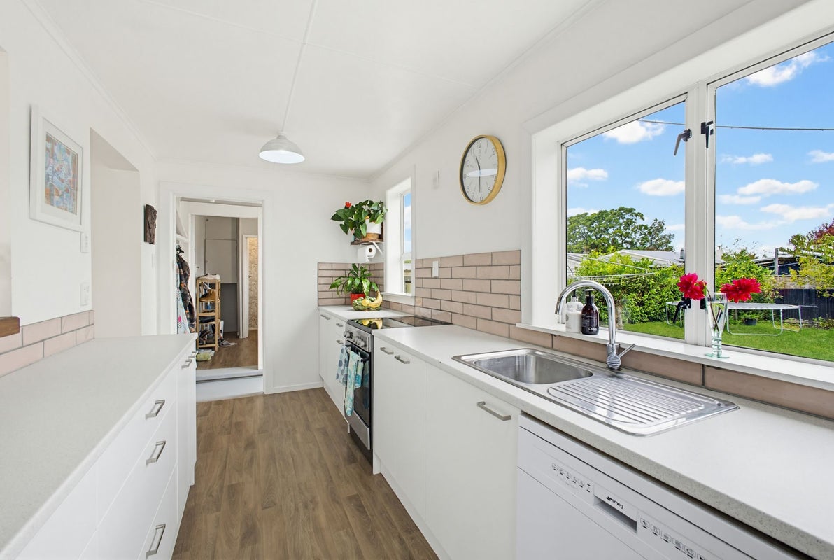 423 Brunswick Street, Saint Leonards, Hastings - Carousel 2