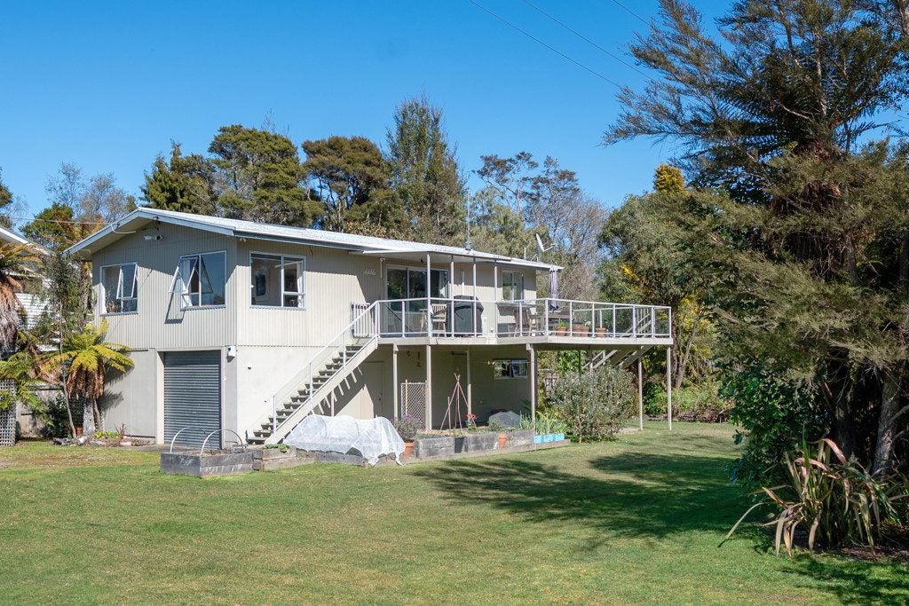 19 Te Heuheu Parade, TAURANGA TAUPO, TURANGI - Carousel 2
