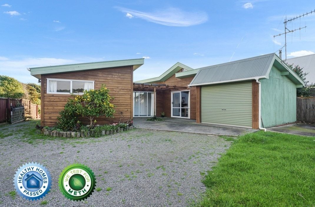 20 Simcox Street, Otaki Beach, Otaki - Carousel 2