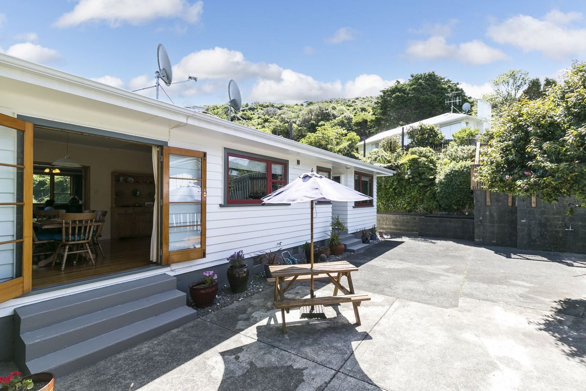 49A Cornford Street, Karori, Wellington - Carousel 1