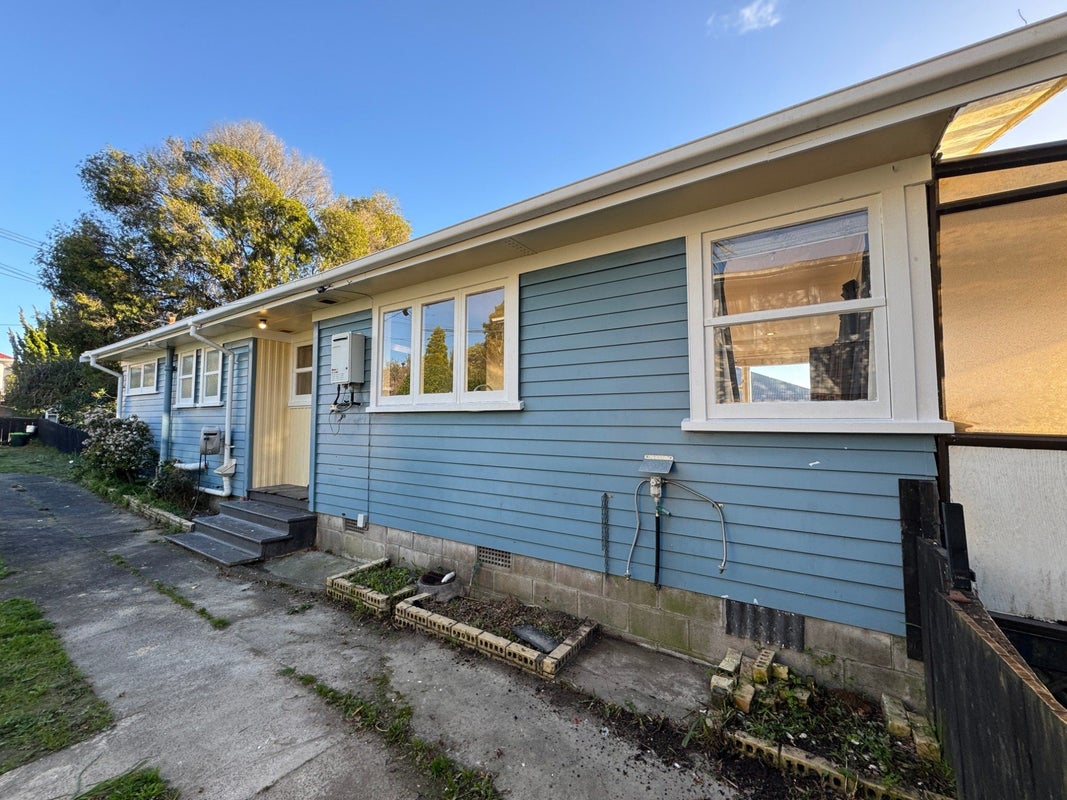 39 Kay Drive, Blockhouse Bay, Auckland - Carousel 1