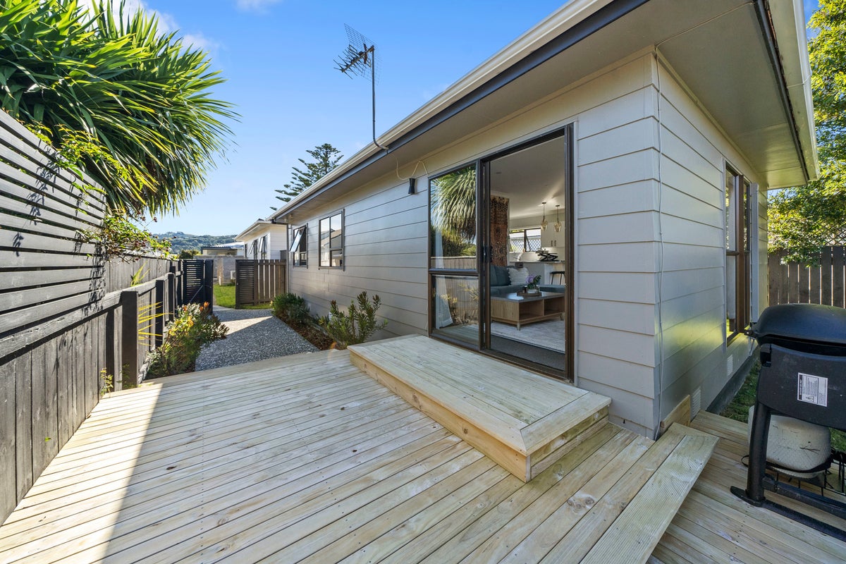6B Fitzherbert Street, ALICETOWN, LOWER HUTT - Carousel 2