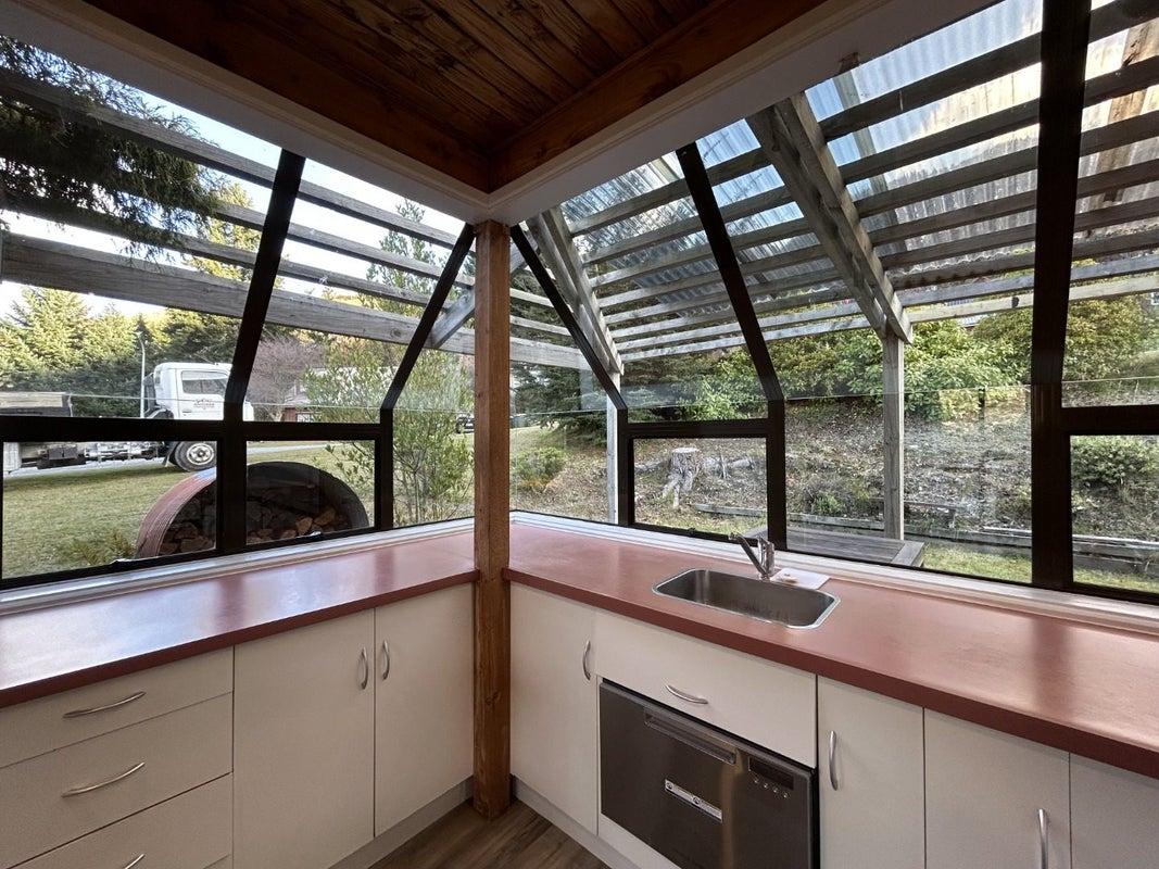 26 Marina Drive, Frankton, Queenstown - Carousel 2