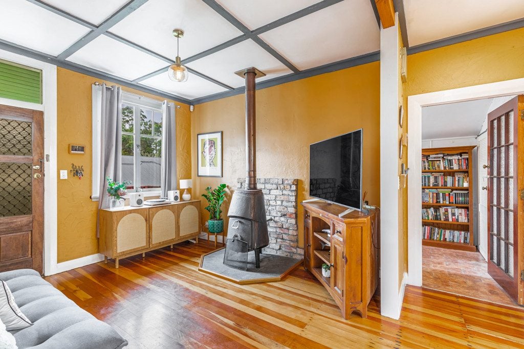61A Woodside Road, Massey, Auckland - Carousel 2