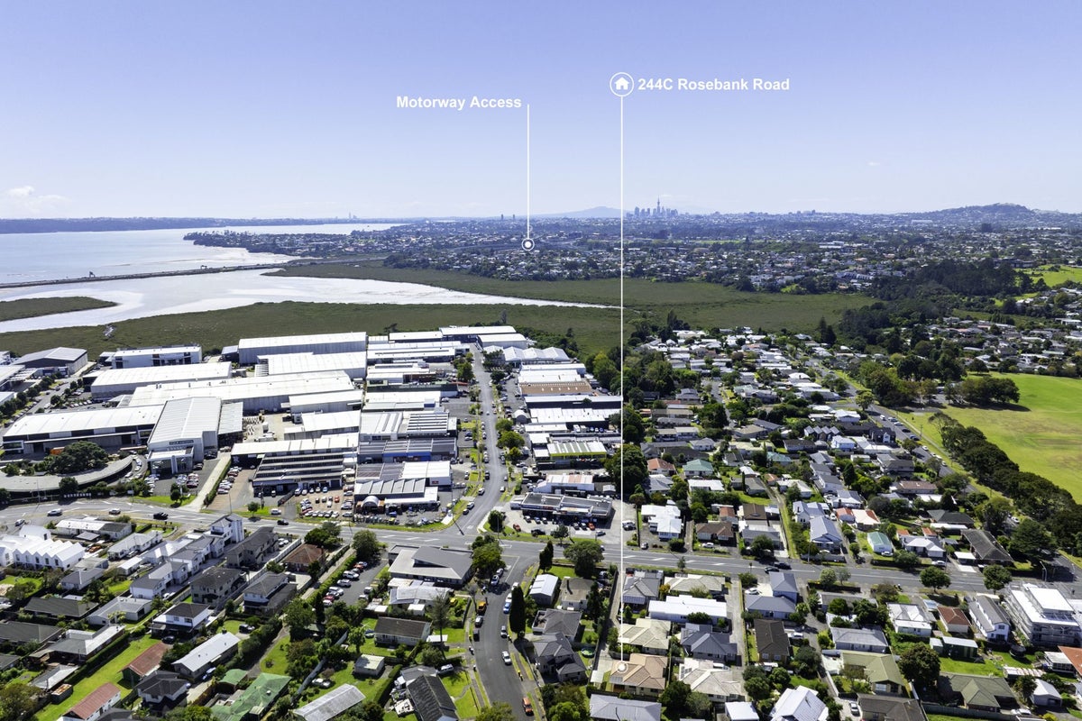 244C Rosebank Road, Avondale, Auckland - Carousel 26