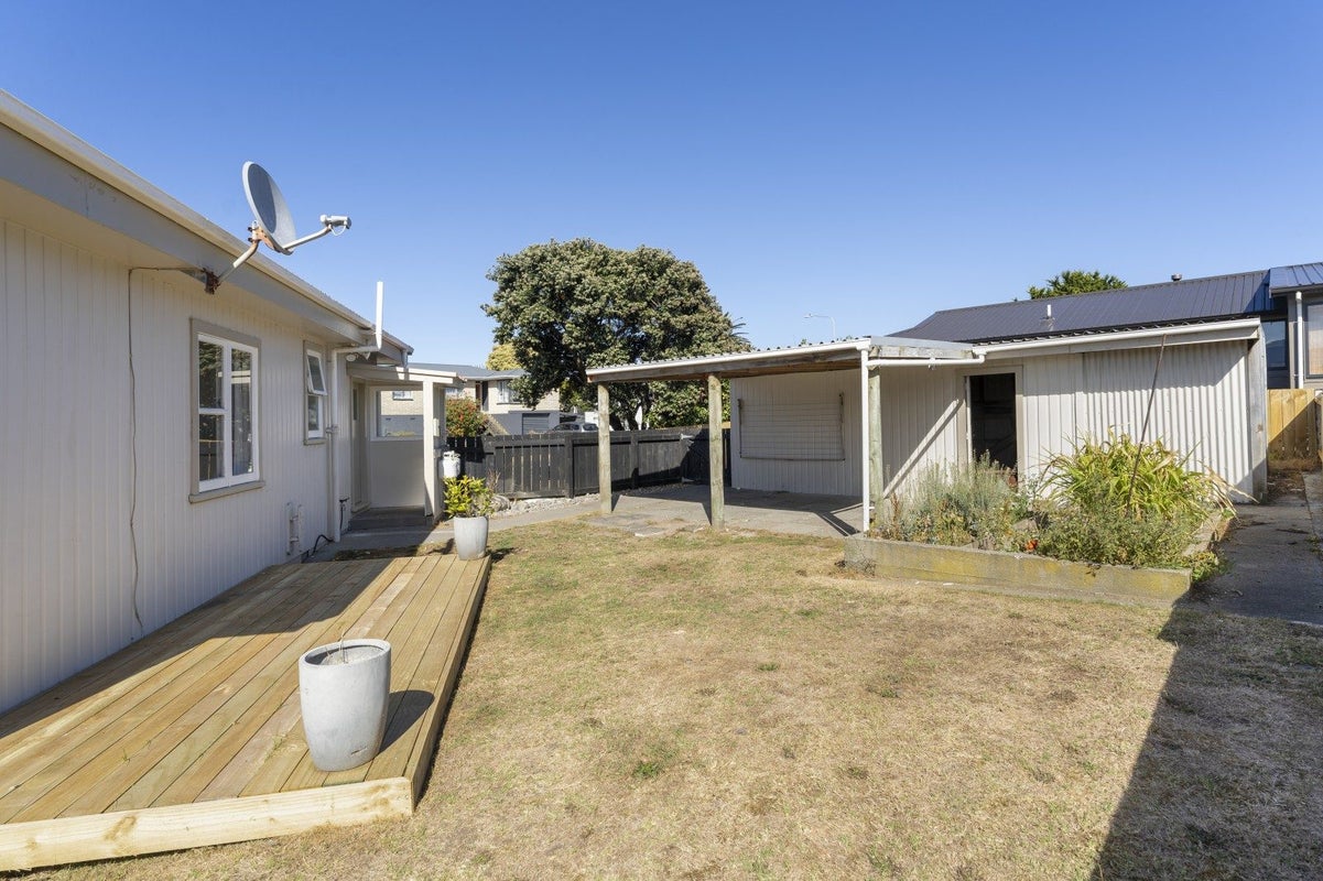 10 Robert Mckeen Street, Otaki Beach, Otaki - Carousel 19