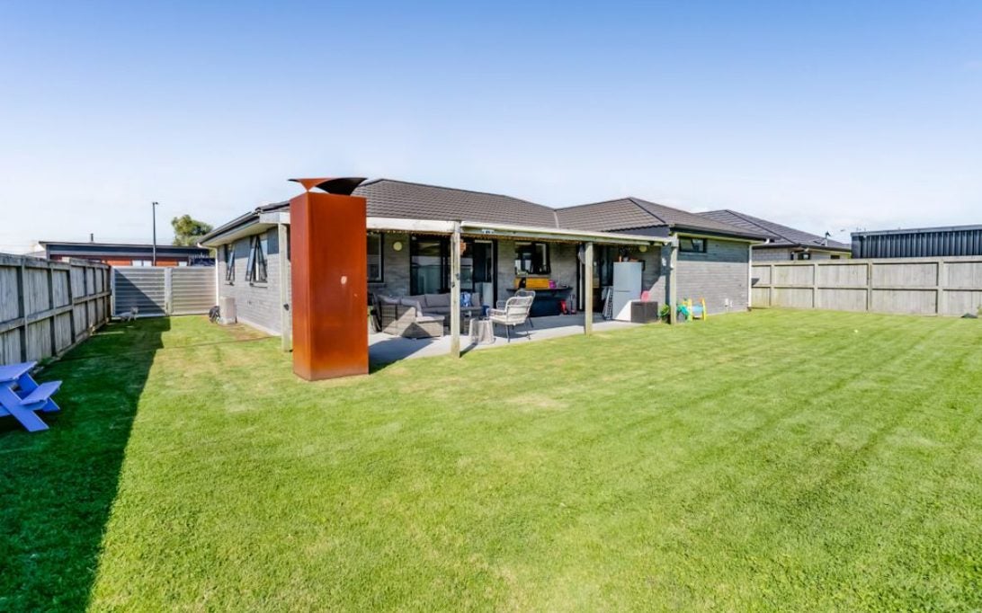 15 Customhouse Street, Bell Block, New Plymouth - Carousel 2