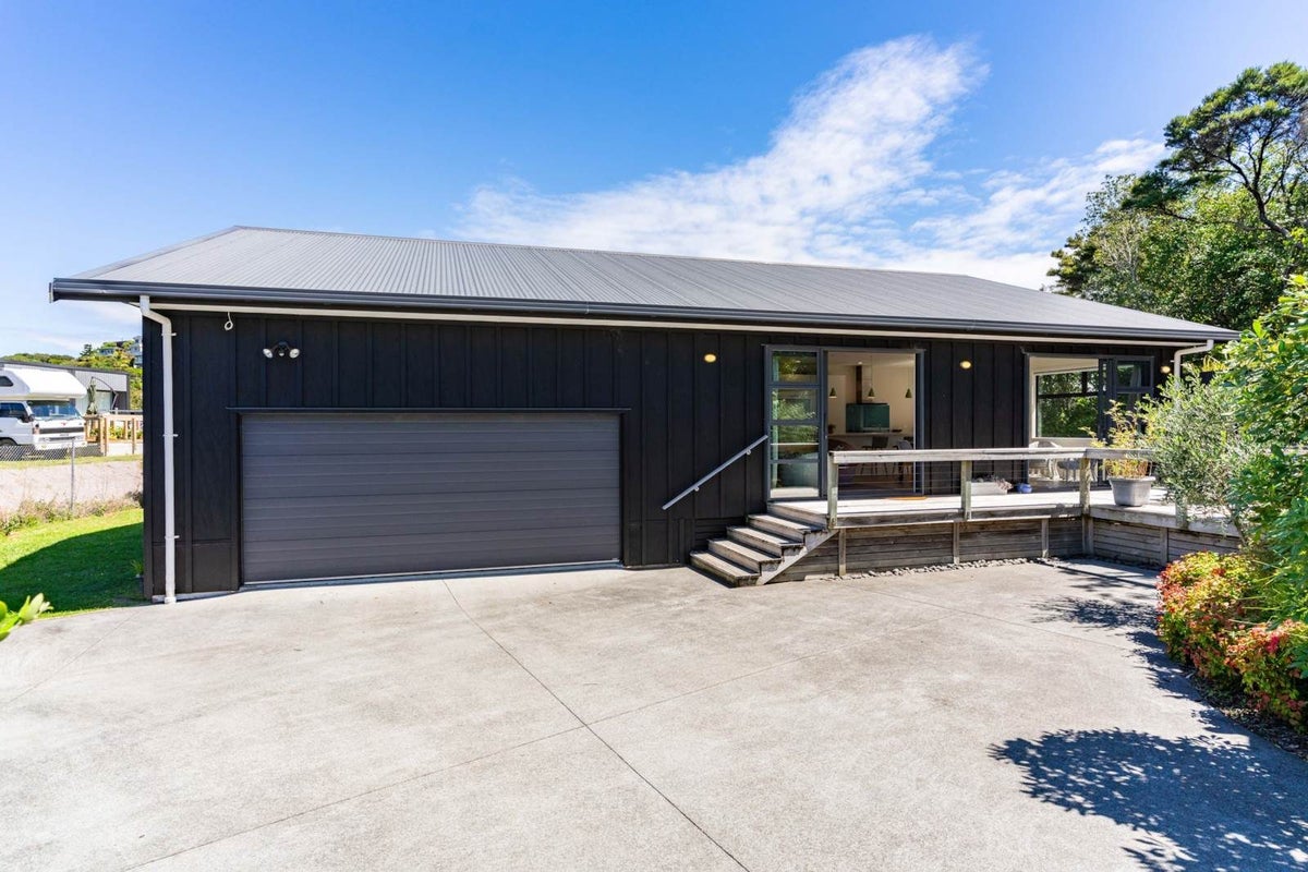 6A Holiday Crescent, Mangawhai Heads, Mangawhai - Carousel 1