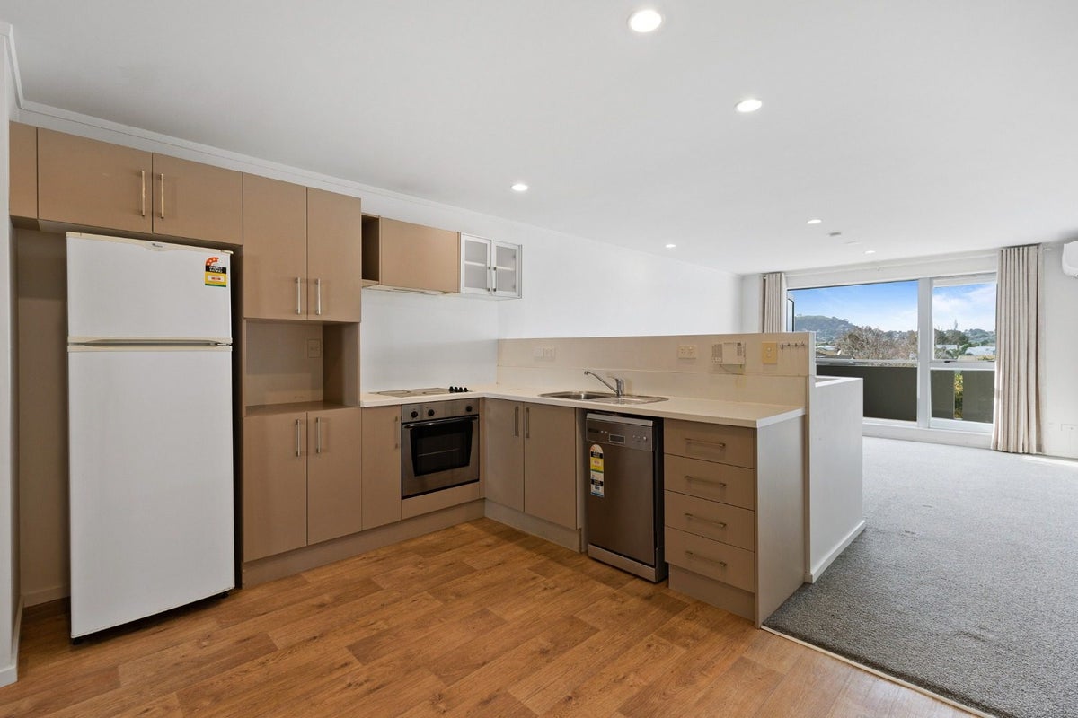 342/26 Morningside Drive, Morningside, Auckland - Carousel 2