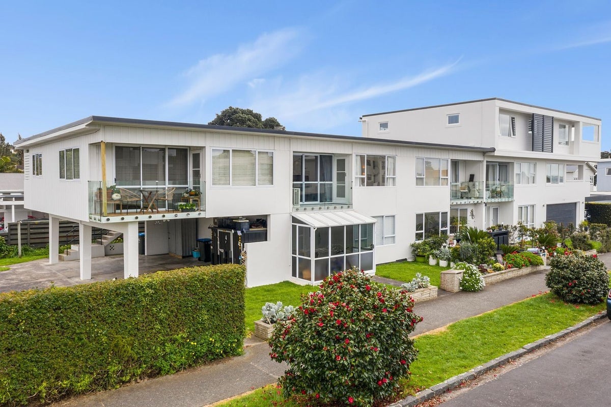 5/24 Speight Road, Kohimarama, Auckland - Carousel 1