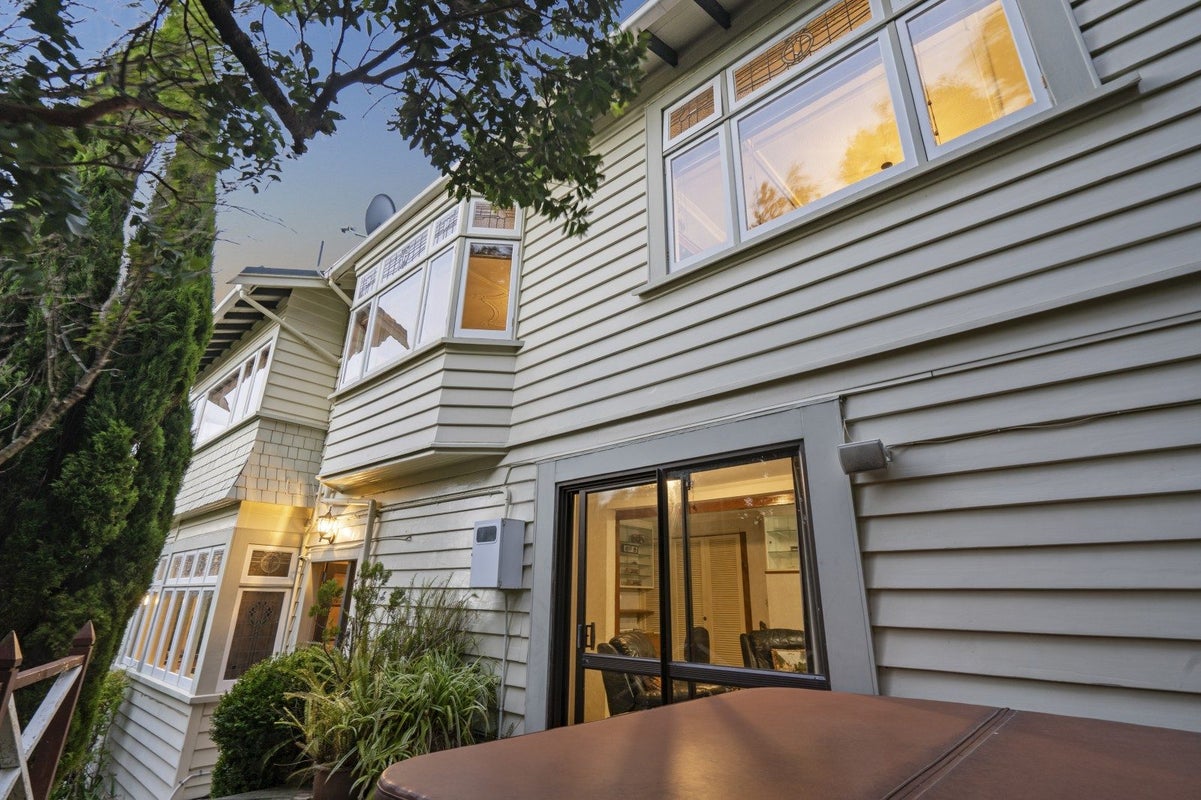 79 Hamilton Road, Hataitai, Wellington - Carousel 1