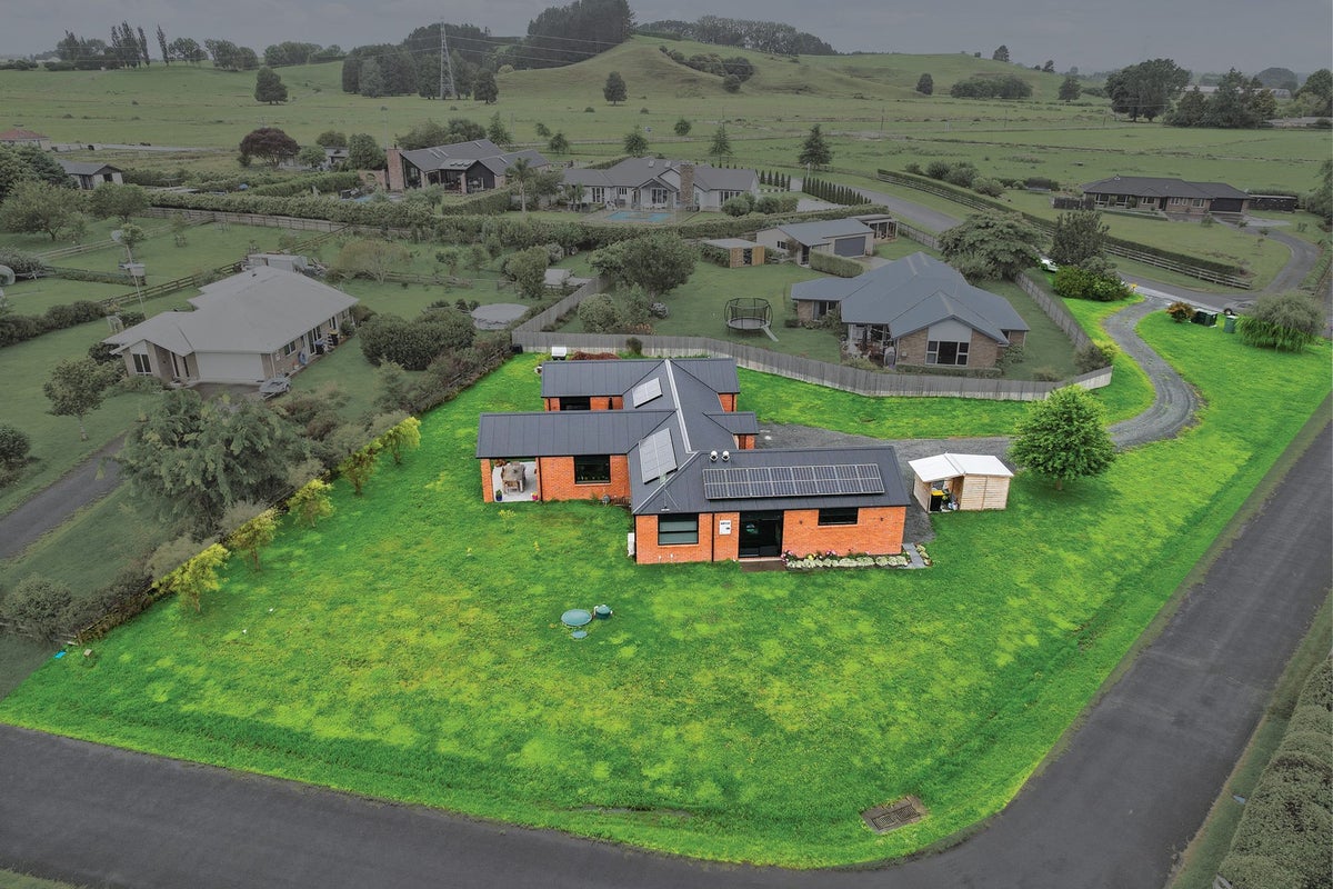 180 Inglefield Street, Pirongia, Te Awamutu - Carousel 36
