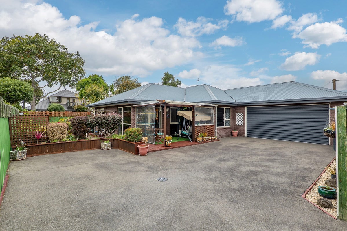 18 Carlsen Street, Burwood, Christchurch - Carousel 1