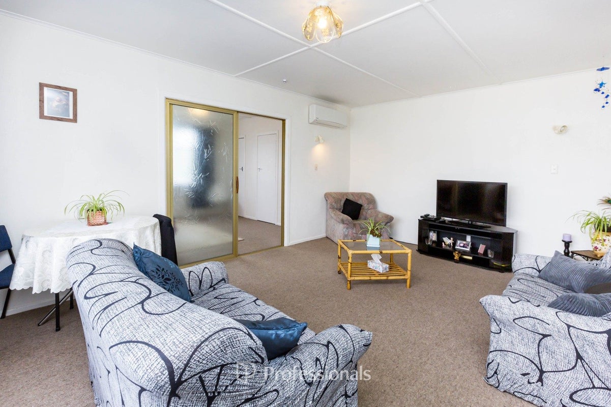6A Merton Street, Trentham, Upper Hutt - Carousel 2