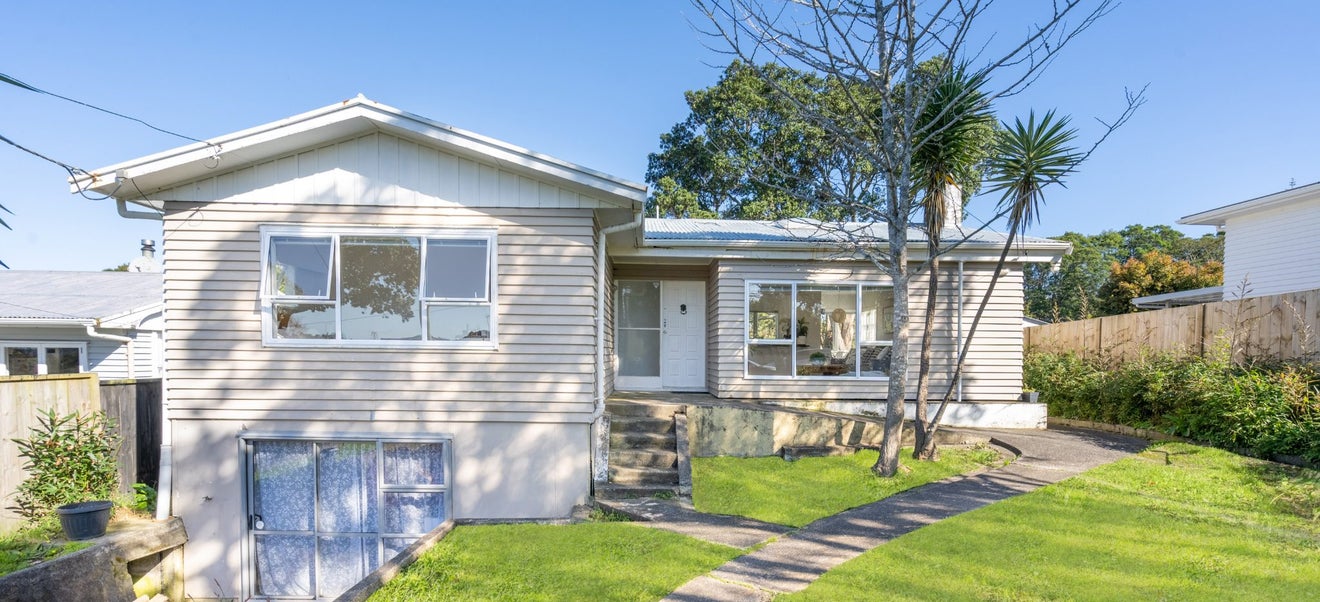 23 Fordham Street, Beach Haven, Auckland - Carousel 1